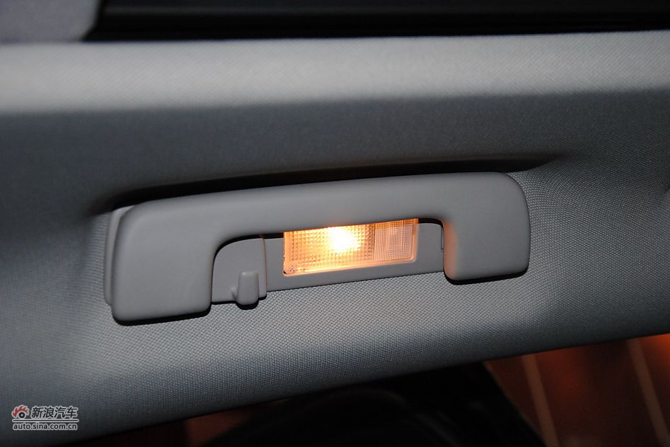 2012款凯迪拉克SRX 3.0L精英型