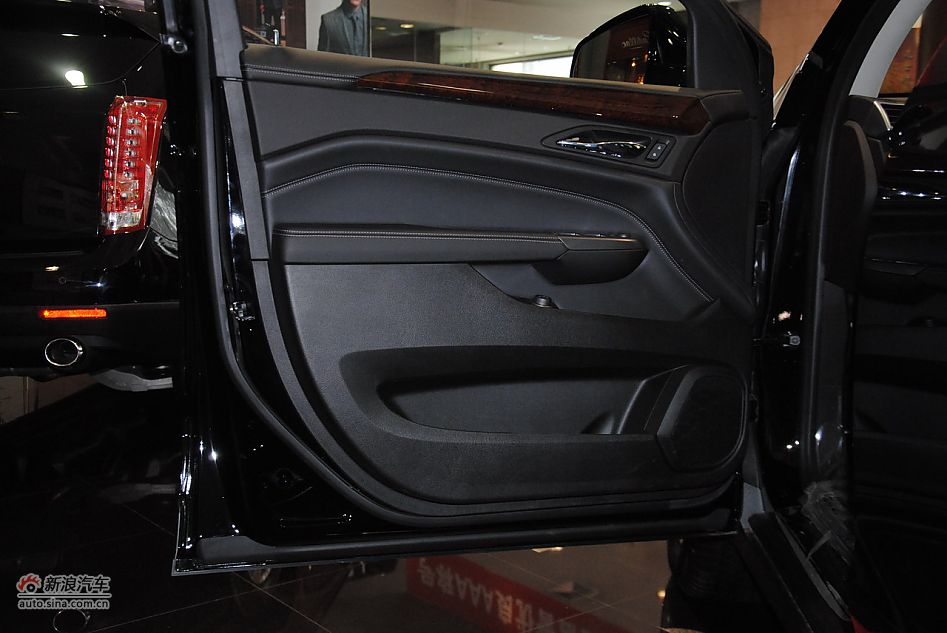 2012款凯迪拉克SRX 3.0L精英型