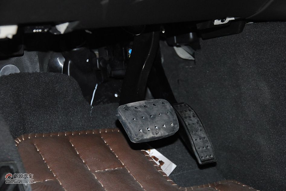 2012款凯迪拉克SRX 3.0L精英型