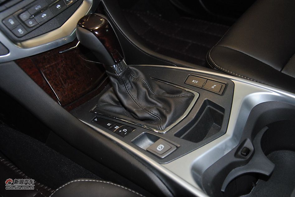 2012款凯迪拉克SRX 3.0L精英型