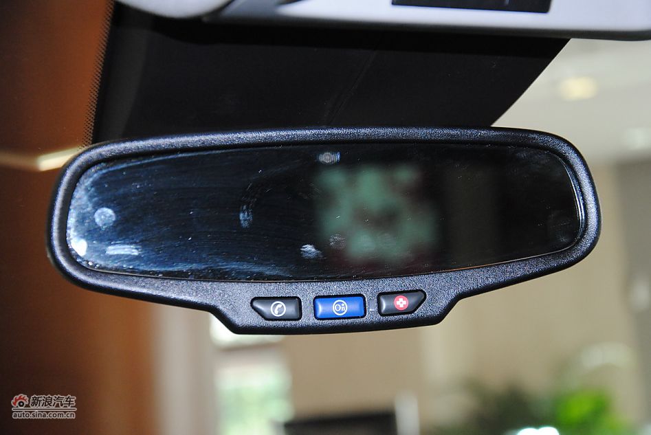 2012款凯迪拉克SRX 3.0L精英型