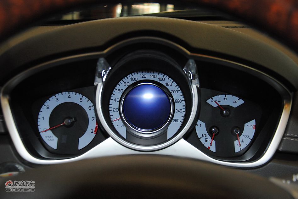 2012款凯迪拉克SRX 3.0L精英型