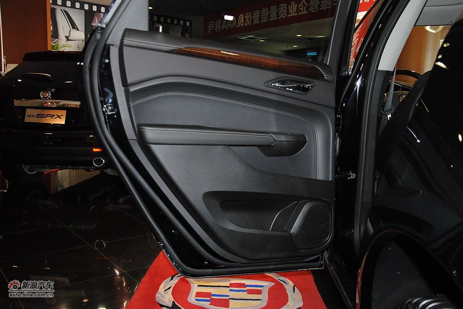 2012款凯迪拉克SRX 3.0L精英型