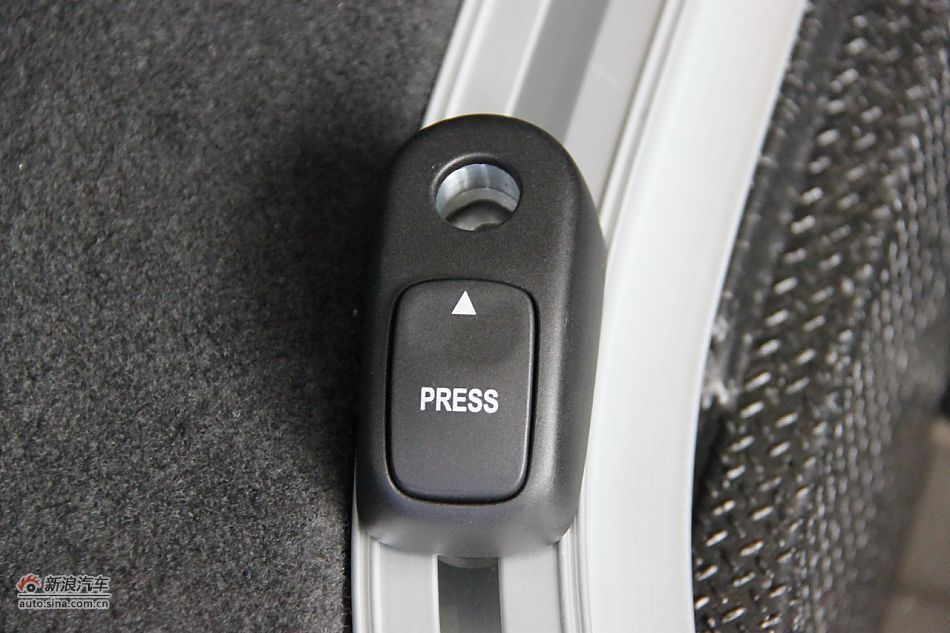 2012款凯迪拉克SRX