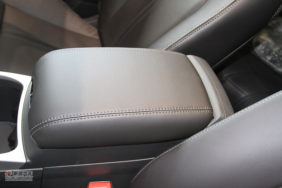 2012款凯迪拉克SRX