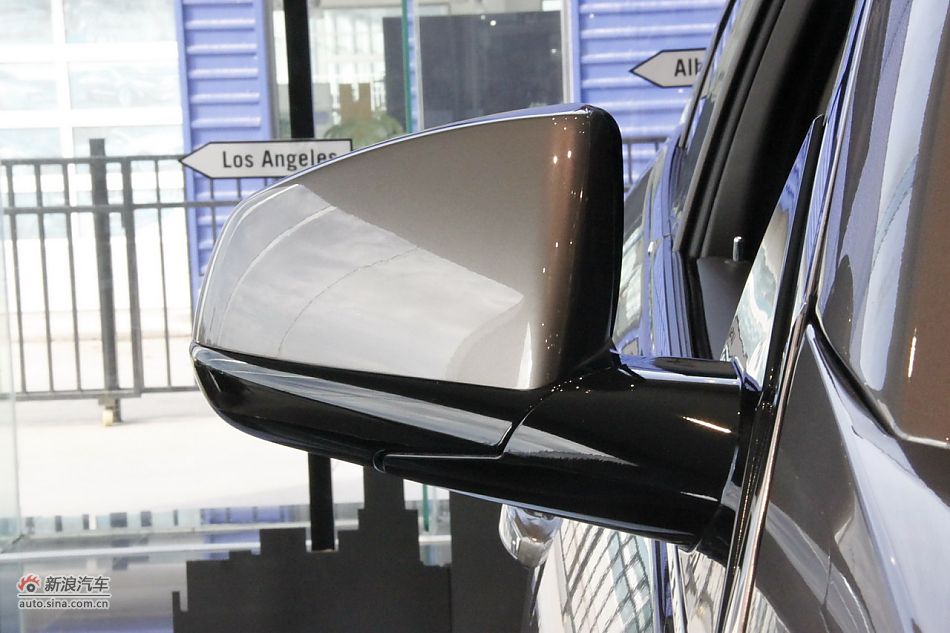 2012款凯迪拉克SRX