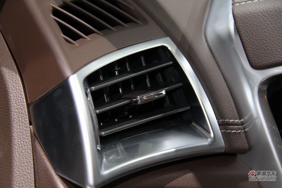 2012款凯迪拉克SRX