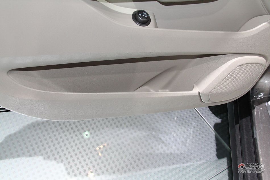 2012款凯迪拉克SRX