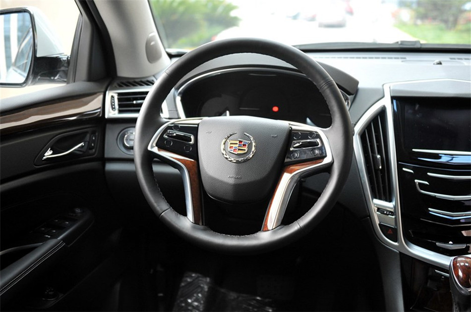 2013款凯迪拉克SRX 3.0L自动领先型