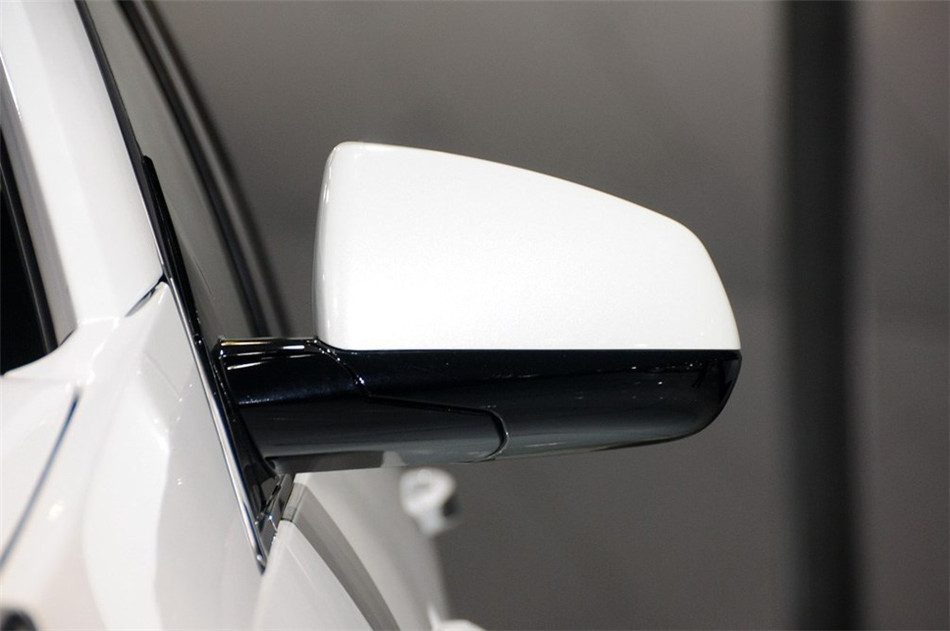 2013款凯迪拉克SRX 3.0L自动领先型