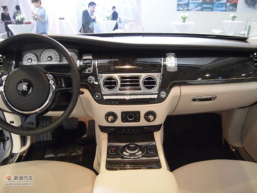 劳斯莱斯古思特实拍图-内饰功能