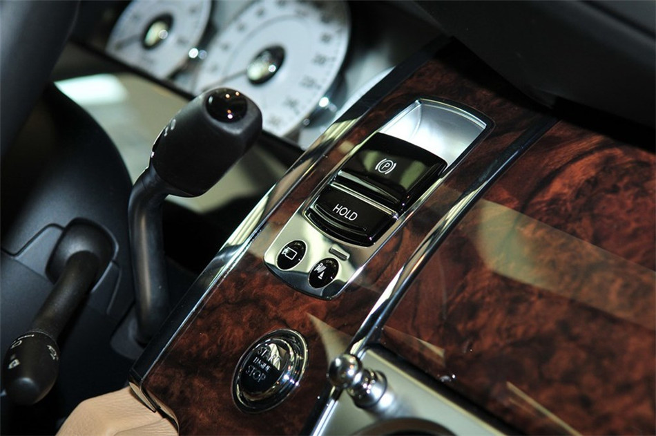 2012款古思特6.6T加长版