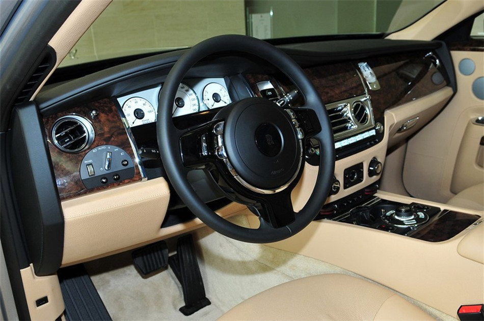 2012款古思特6.6T加长版