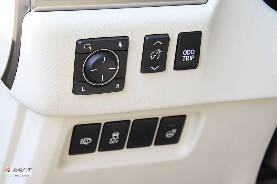 2010款雷克萨斯GX460内饰