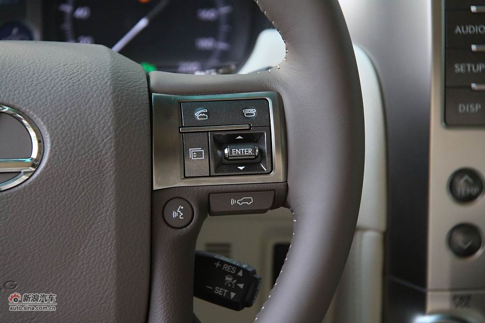 2010款雷克萨斯GX460内饰