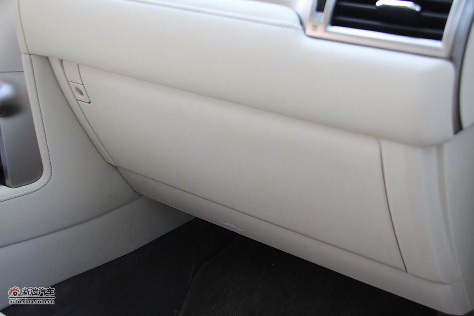 2010款雷克萨斯GX460内饰
