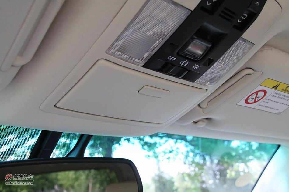 2010款雷克萨斯GX460内饰