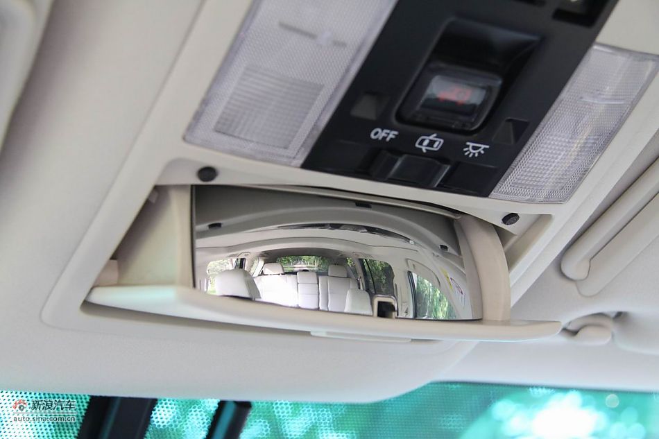 2010款雷克萨斯GX460内饰