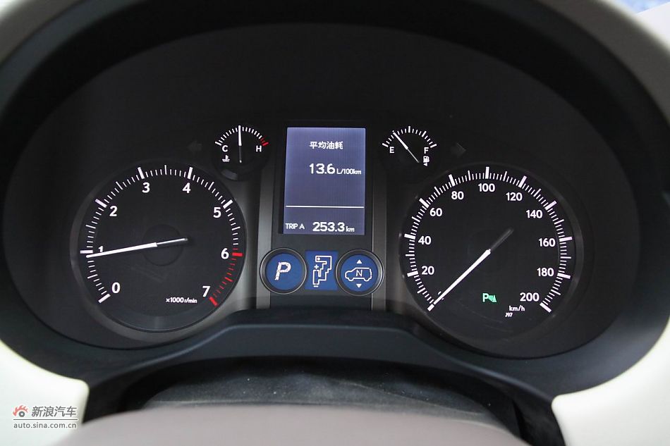 2010款雷克萨斯GX460内饰