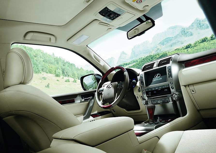 全新雷克萨斯GX460内饰