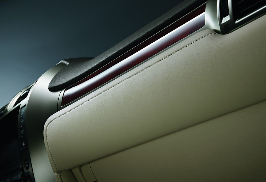 全新雷克萨斯GX460内饰