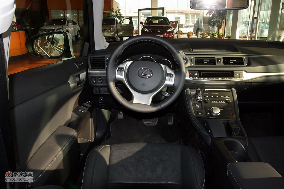 2012款雷克萨斯CT200h