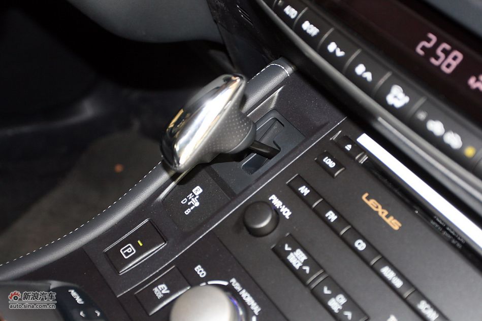 2012款雷克萨斯CT200h