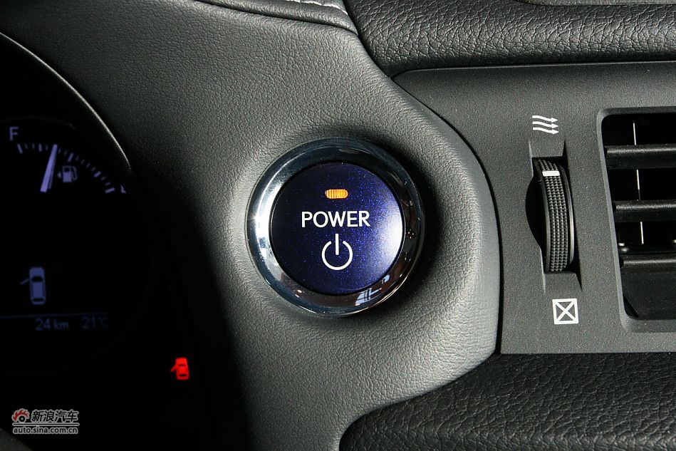 2012款雷克萨斯CT200h