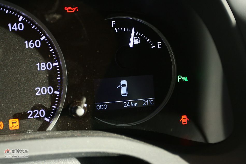 2012款雷克萨斯CT200h