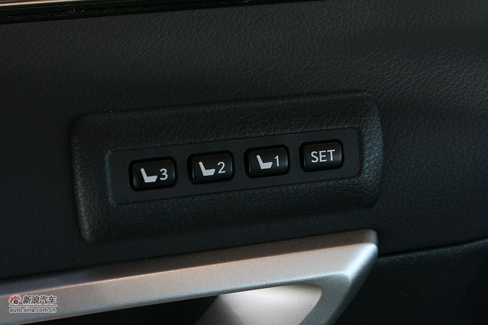 2012款雷克萨斯CT200h