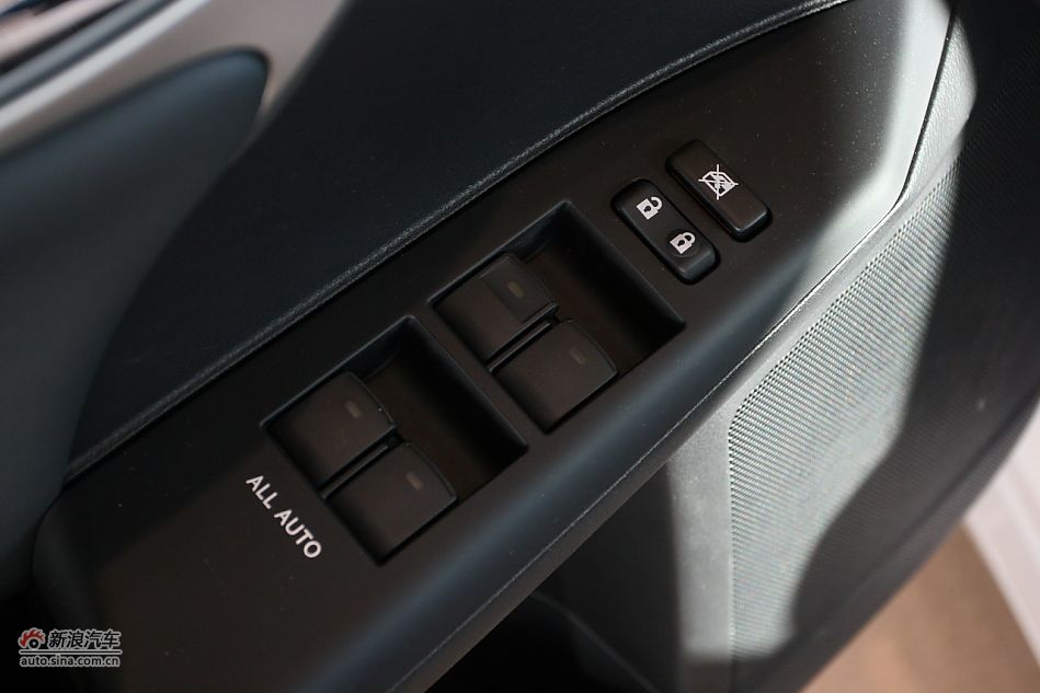 2012款雷克萨斯CT200h