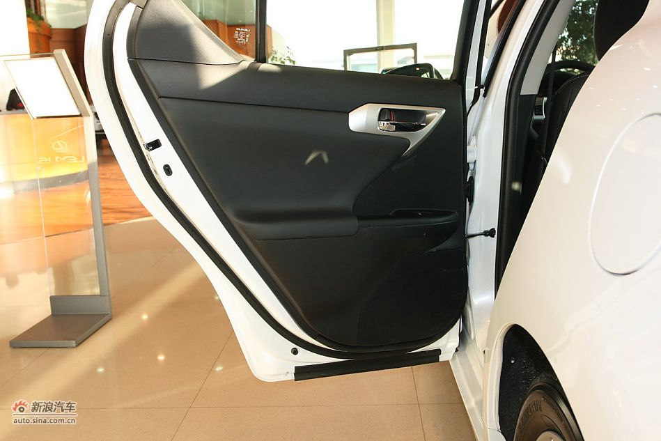 2012款雷克萨斯CT200h