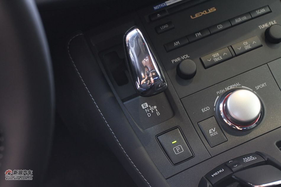 雷克萨斯CT200h