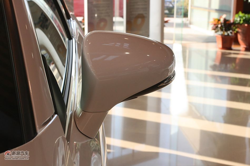 2012款雷克萨斯CT200h