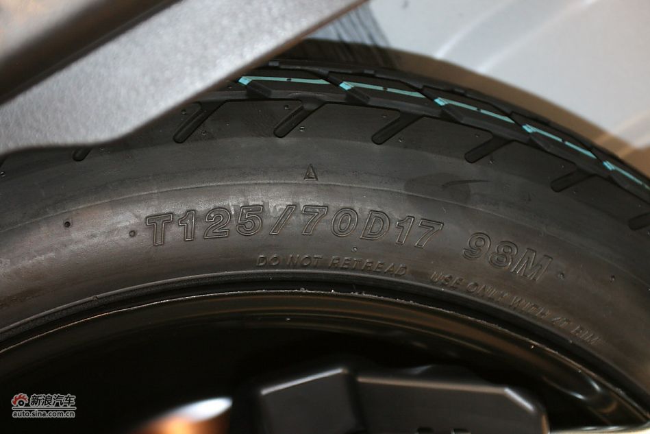 2012款雷克萨斯CT200h