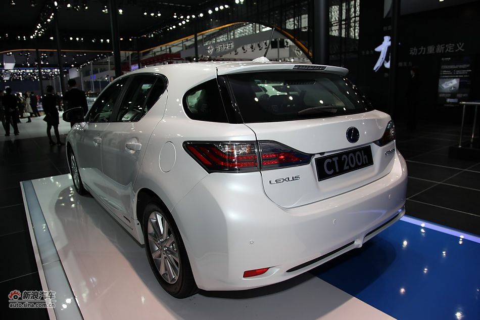 雷克萨斯CT200h