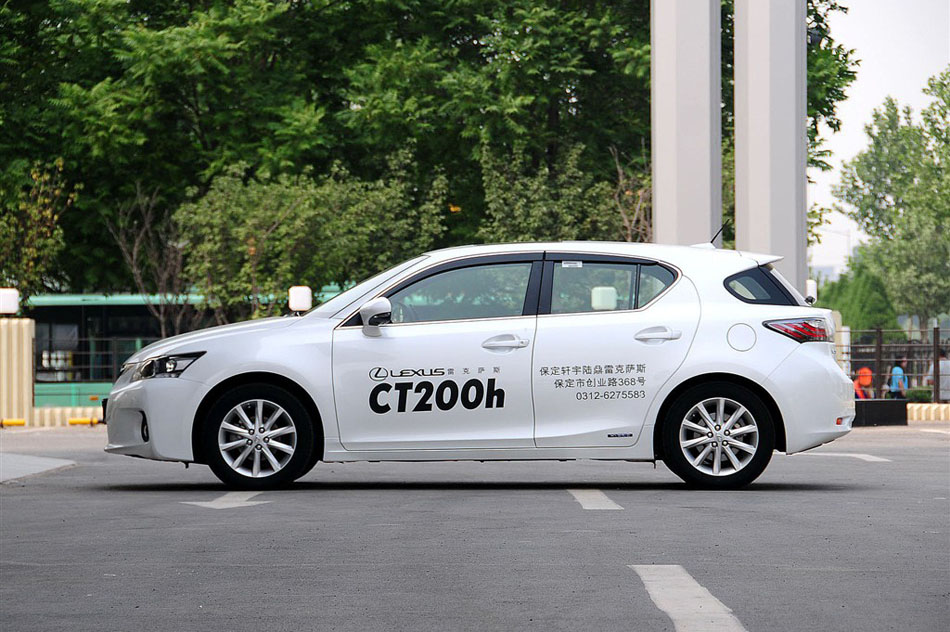 2013款 CT200h 豪华版 外观