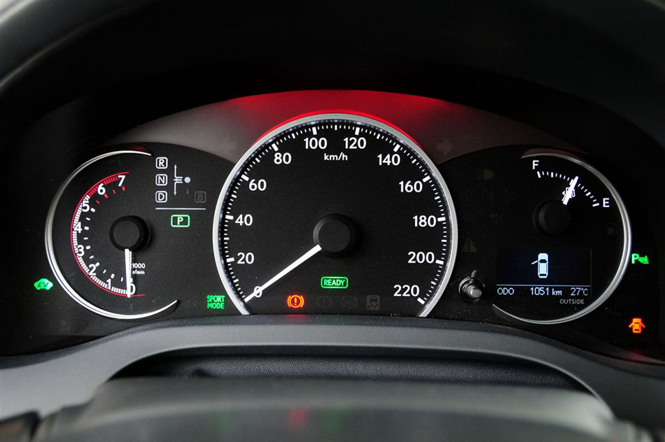 2013款 CT200h 豪华版 内饰