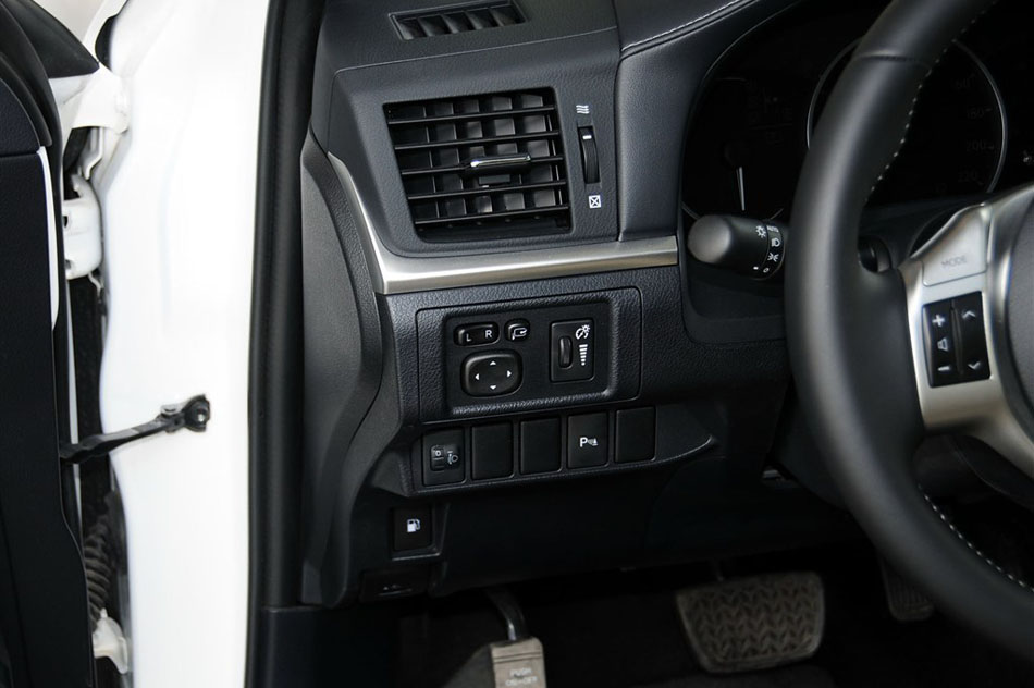 2013款 CT200h 豪华版 内饰