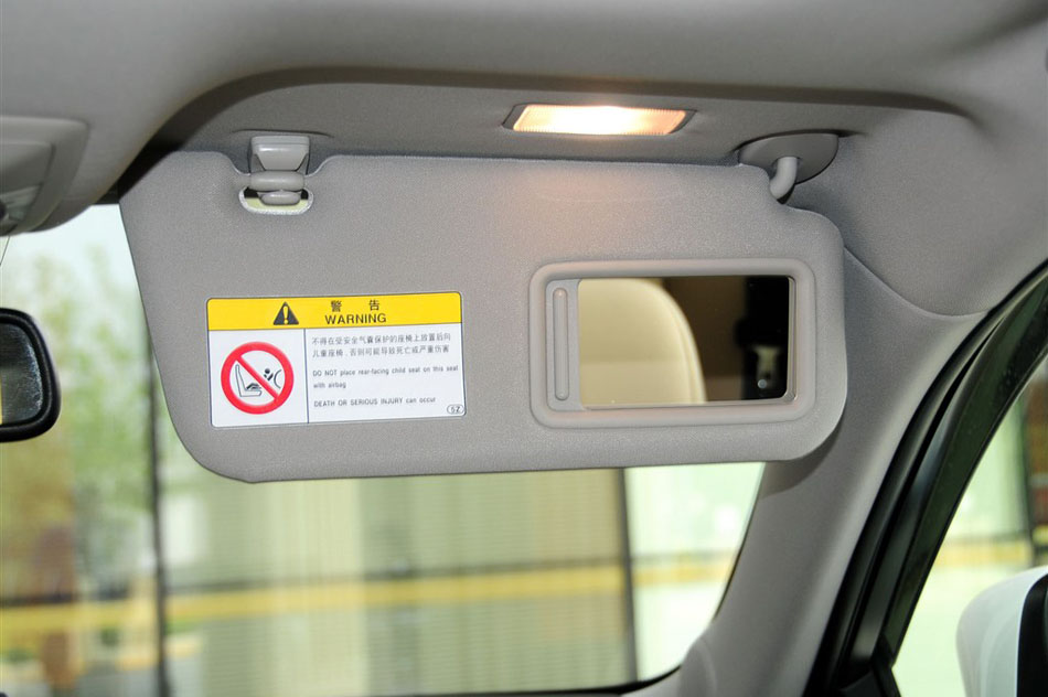 2013款 CT200h 豪华版 空间