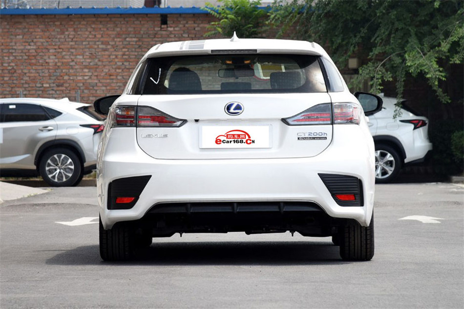 2015款 CT200h 暗夜骑士版 外观