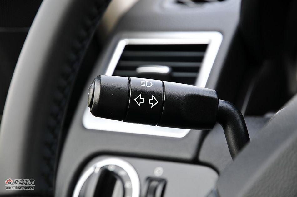 内饰及内部细节