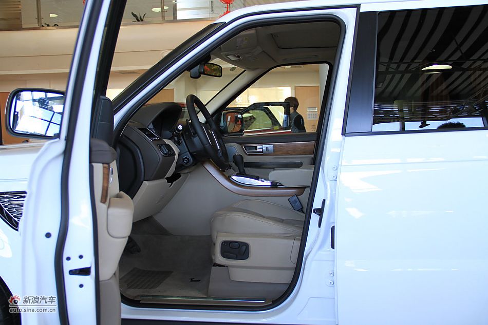 2012款揽胜运动版到店实拍