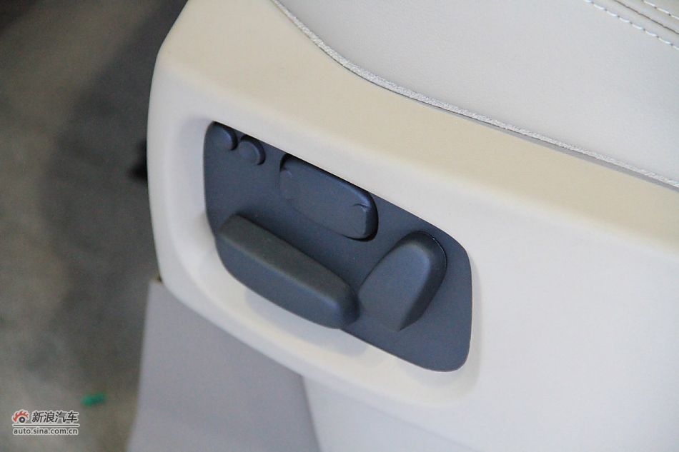 2012款揽胜运动版到店实拍