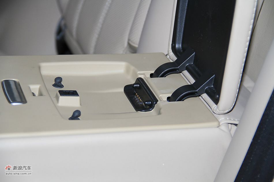 2012款揽胜运动版到店实拍