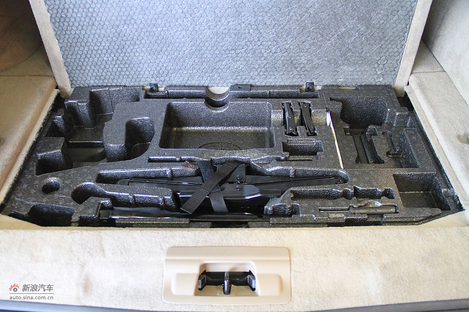 2012款揽胜运动版到店实拍