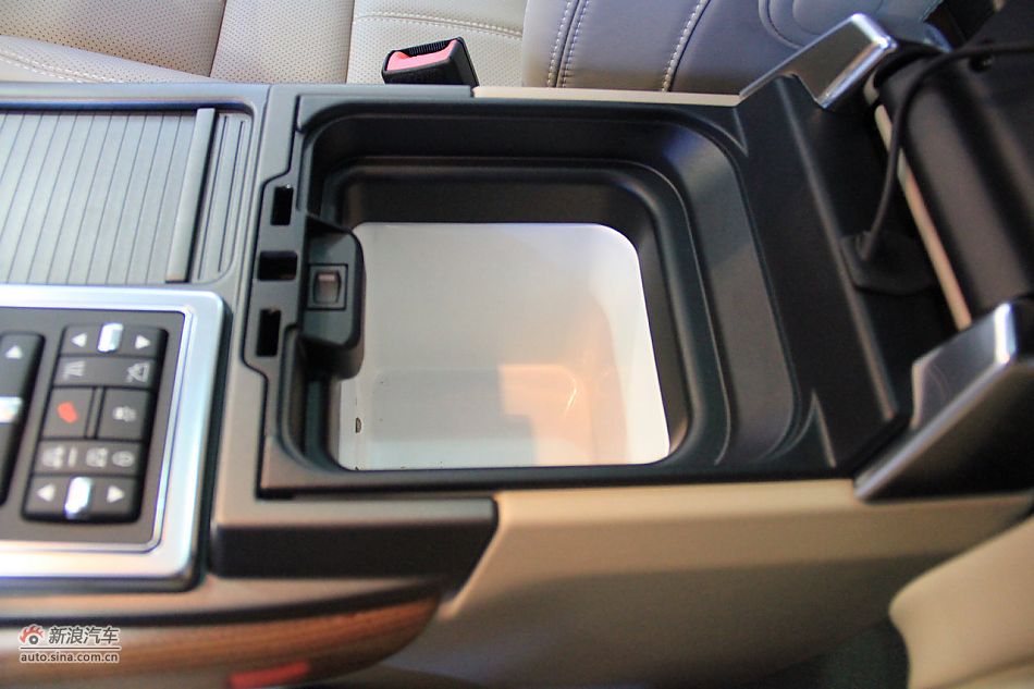 2012款揽胜运动版到店实拍