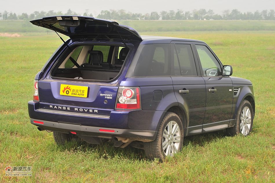 后备箱空间及细节实拍