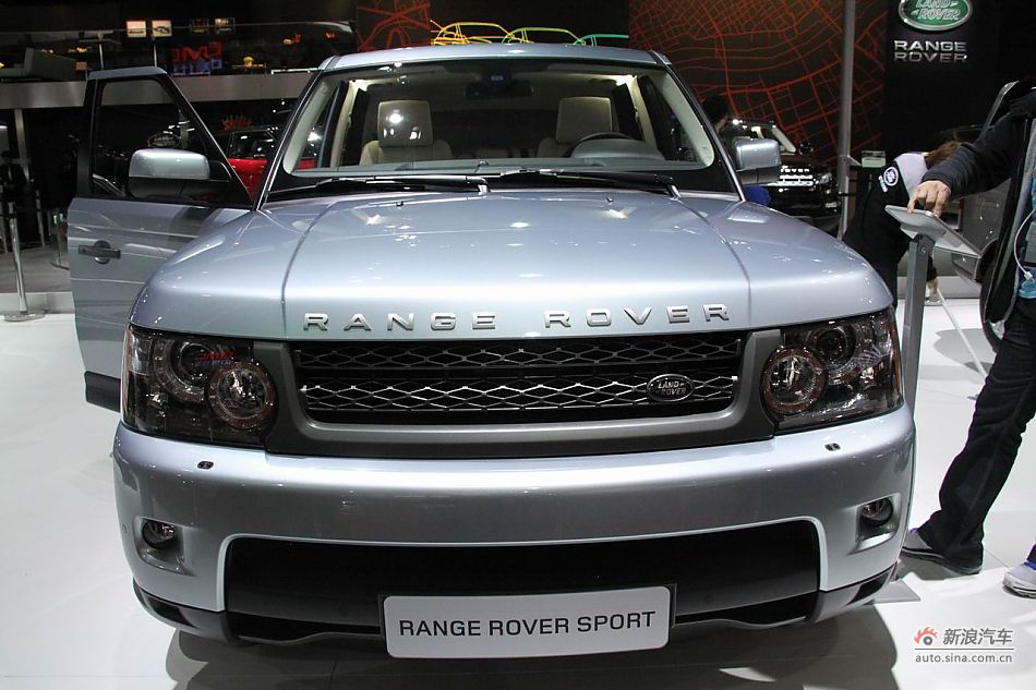 路虎揽胜运动版