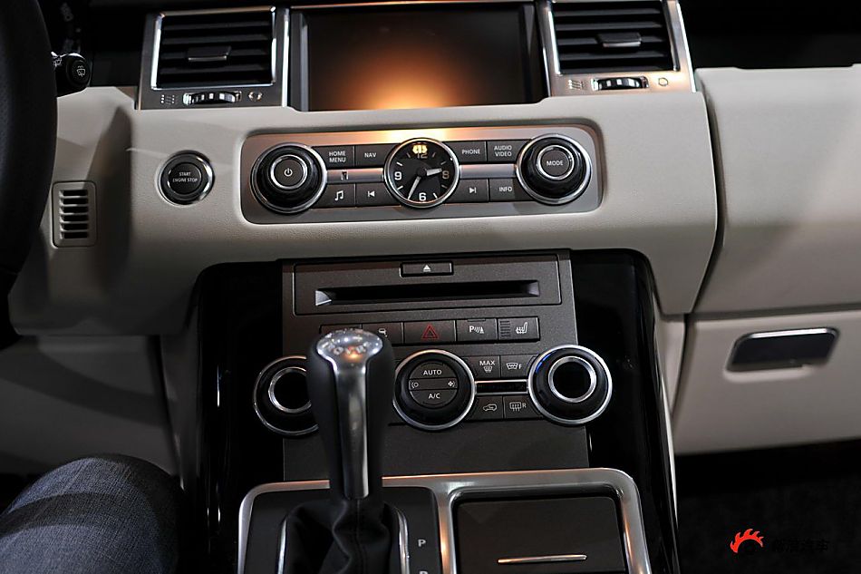 路虎揽胜运动版